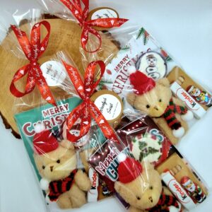 Świąteczna kolorowanka & Miś