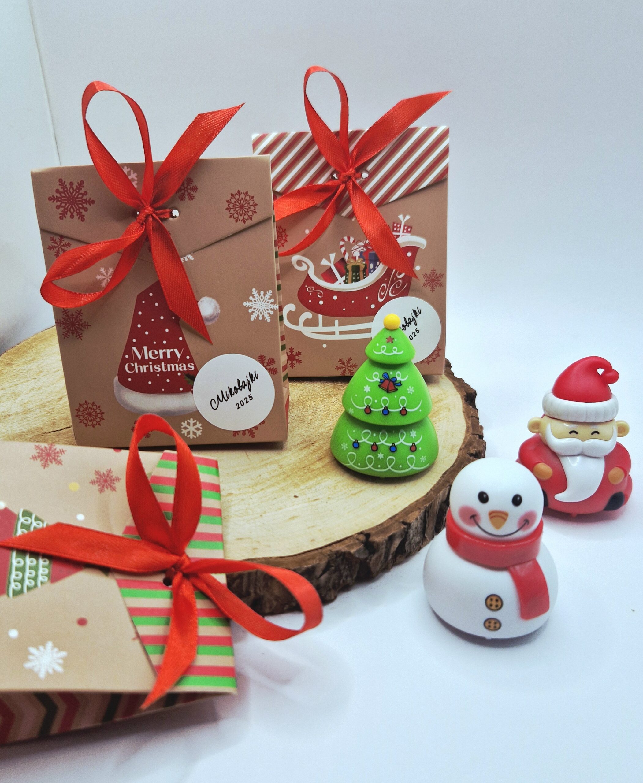 Upominki świąteczne z zabawką