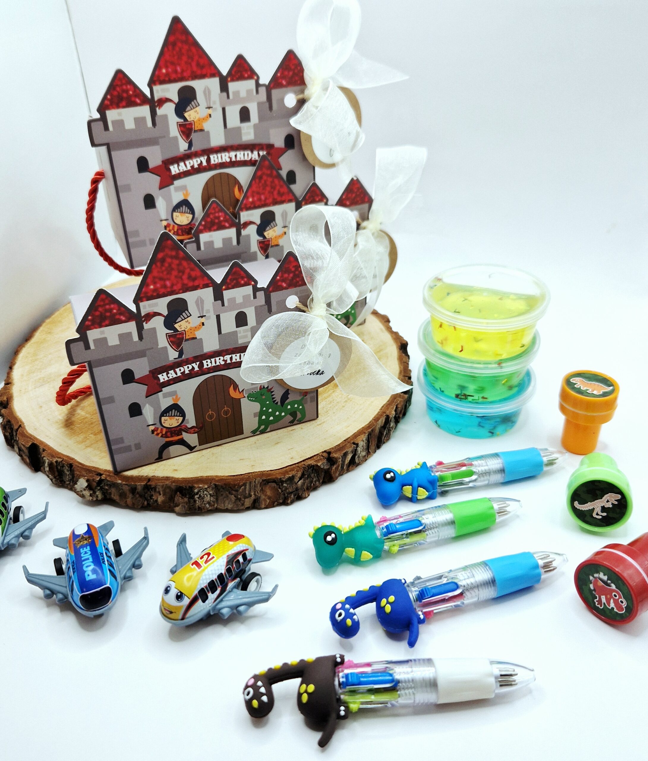 Zamki pudełeczka z zabawkami dla chłopców